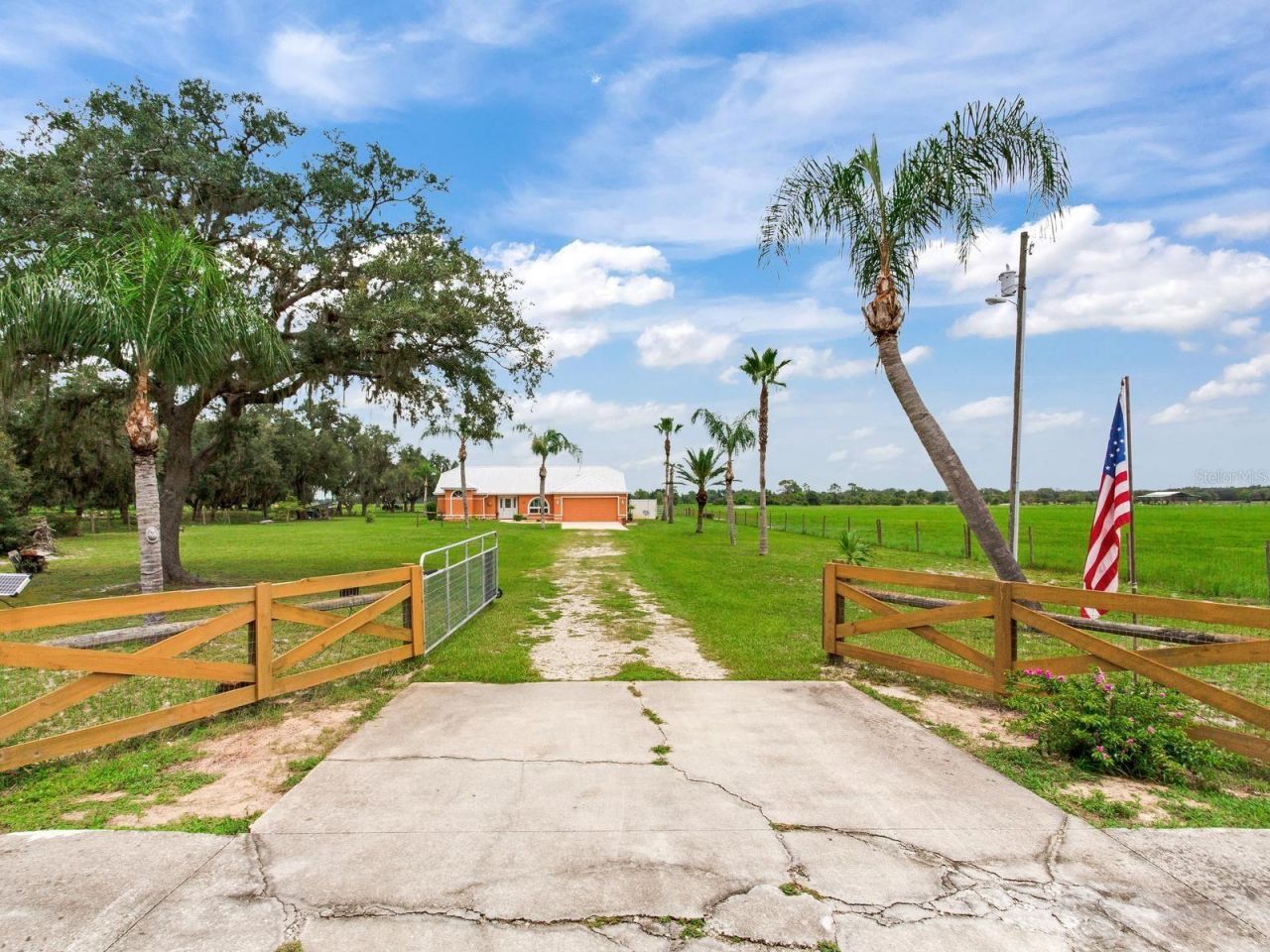 9111 Lake Buffum Road N, Fort Meade, FL 33841 Photo