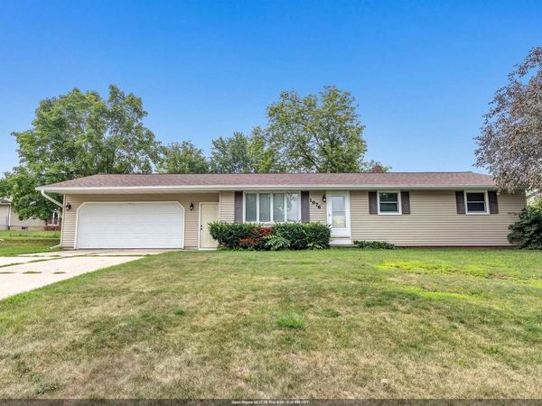 1676 KLAUS STREET, Greenleaf, WI 54126