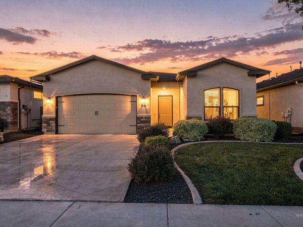 96 E Segundo St, Meridian, ID 83646