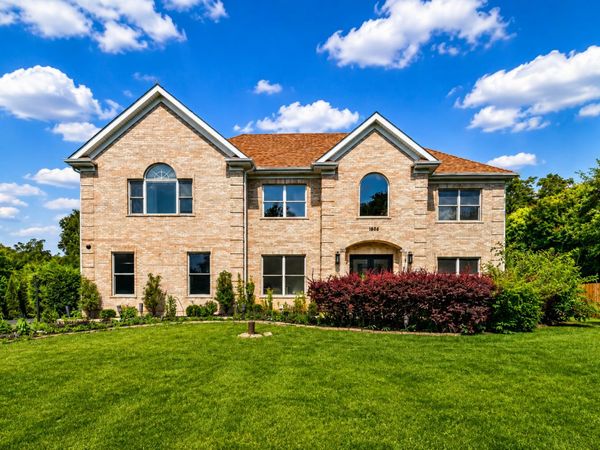 1685 Marion Street , Roselle, IL 60172