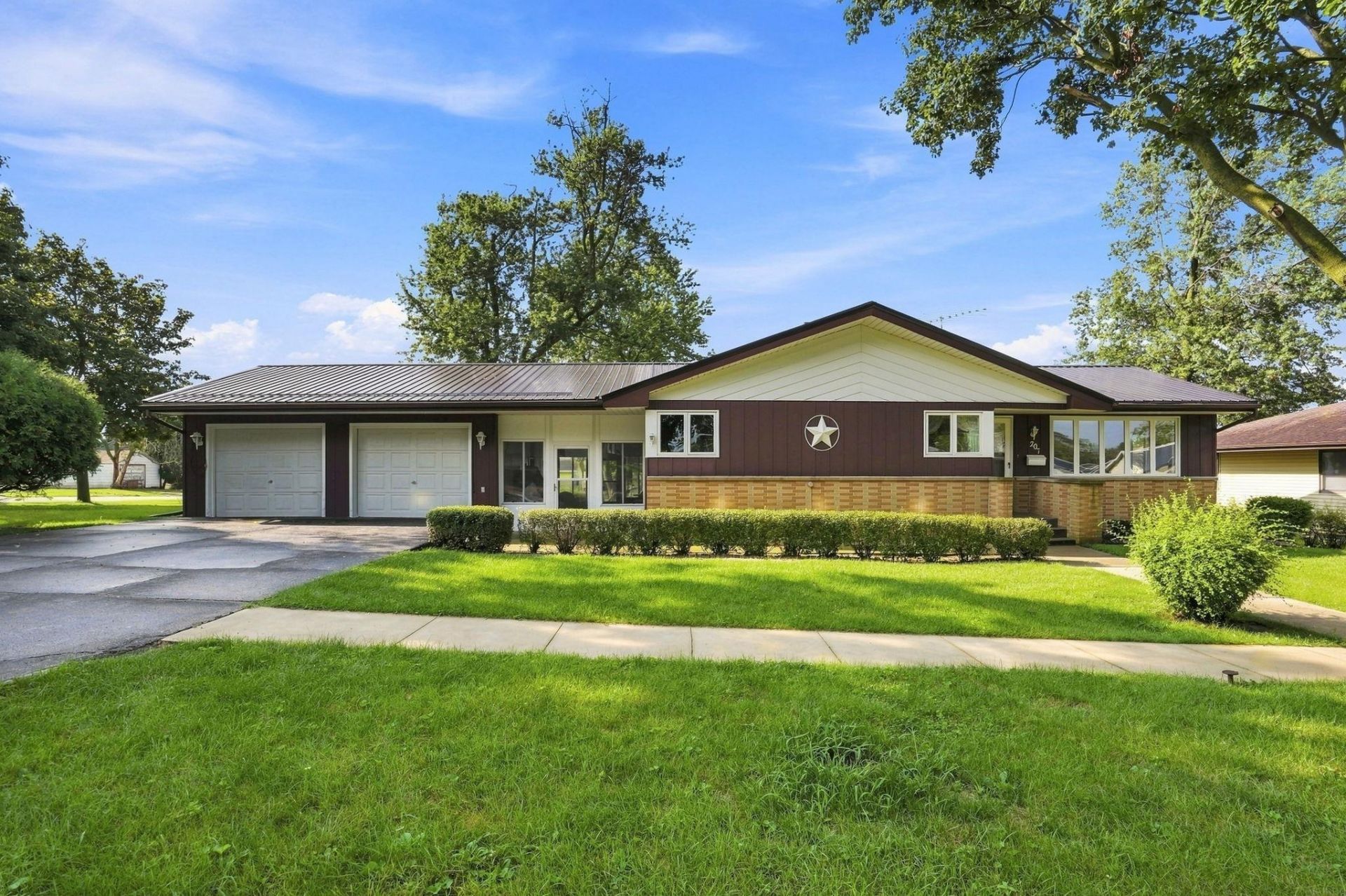 207 E Washington Street, Alta Vista, IA 50603 Main Photo