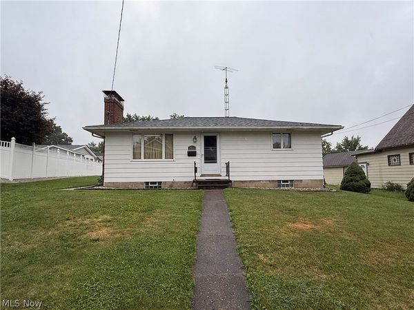 2531 Connecticut Avenue SE, Massillon, OH 44646