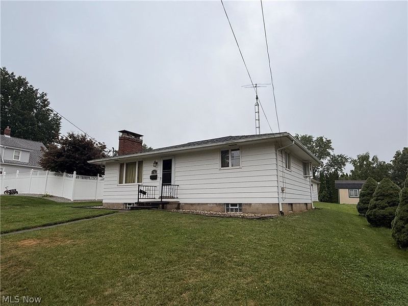 2531 Connecticut Avenue SE, Massillon, OH 44646 Photo 3