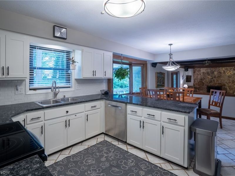6672 Beverly May Drive, Independence, OH 44131 Photo 16