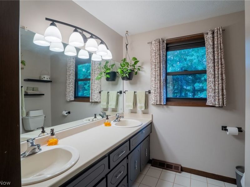 6672 Beverly May Drive, Independence, OH 44131 Photo 33