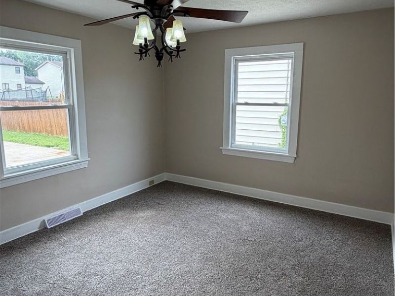 456 W Wilson Street, Struthers, OH 44471 Photo 11