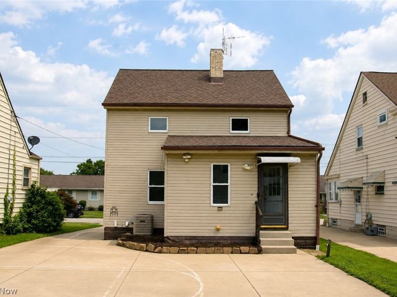 456 W Wilson Street, Struthers, OH 44471 Photo 4
