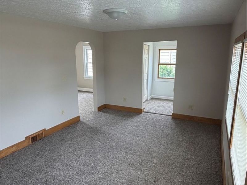 456 W Wilson Street, Struthers, OH 44471 Photo 8