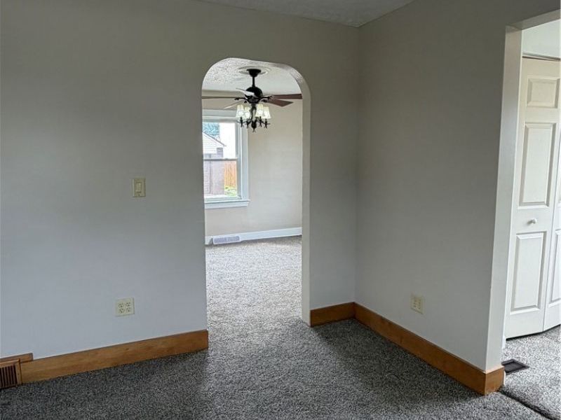 456 W Wilson Street, Struthers, OH 44471 Photo 9
