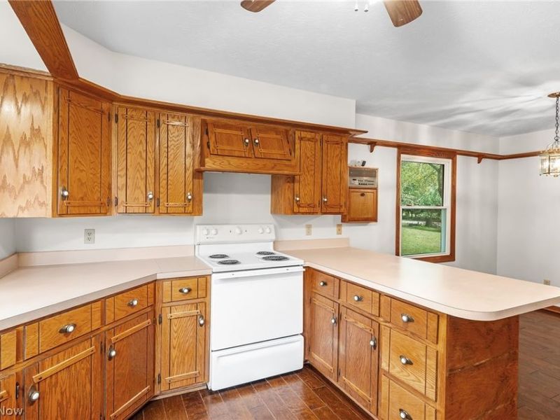 1404 Kristen Circle, Mogadore, OH 44260 Photo 12