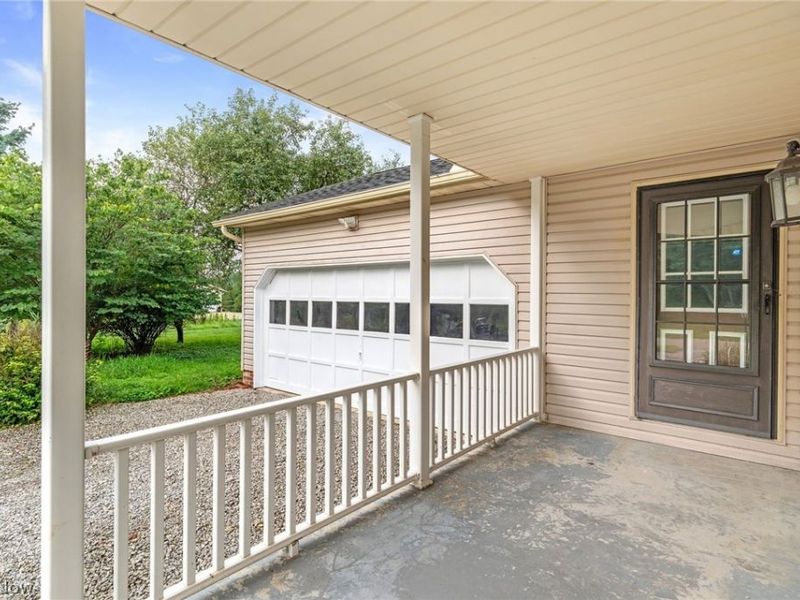 1404 Kristen Circle, Mogadore, OH 44260 Photo 4