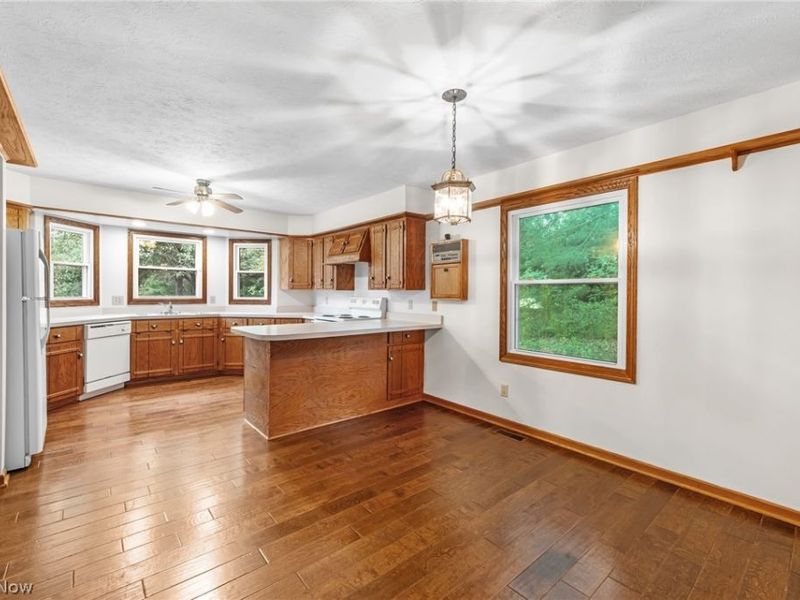 1404 Kristen Circle, Mogadore, OH 44260 Photo 8