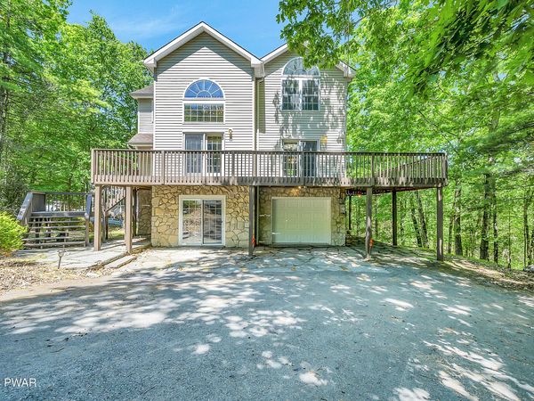 102 Eagle Rock Road, Lackawaxen, PA 18435
