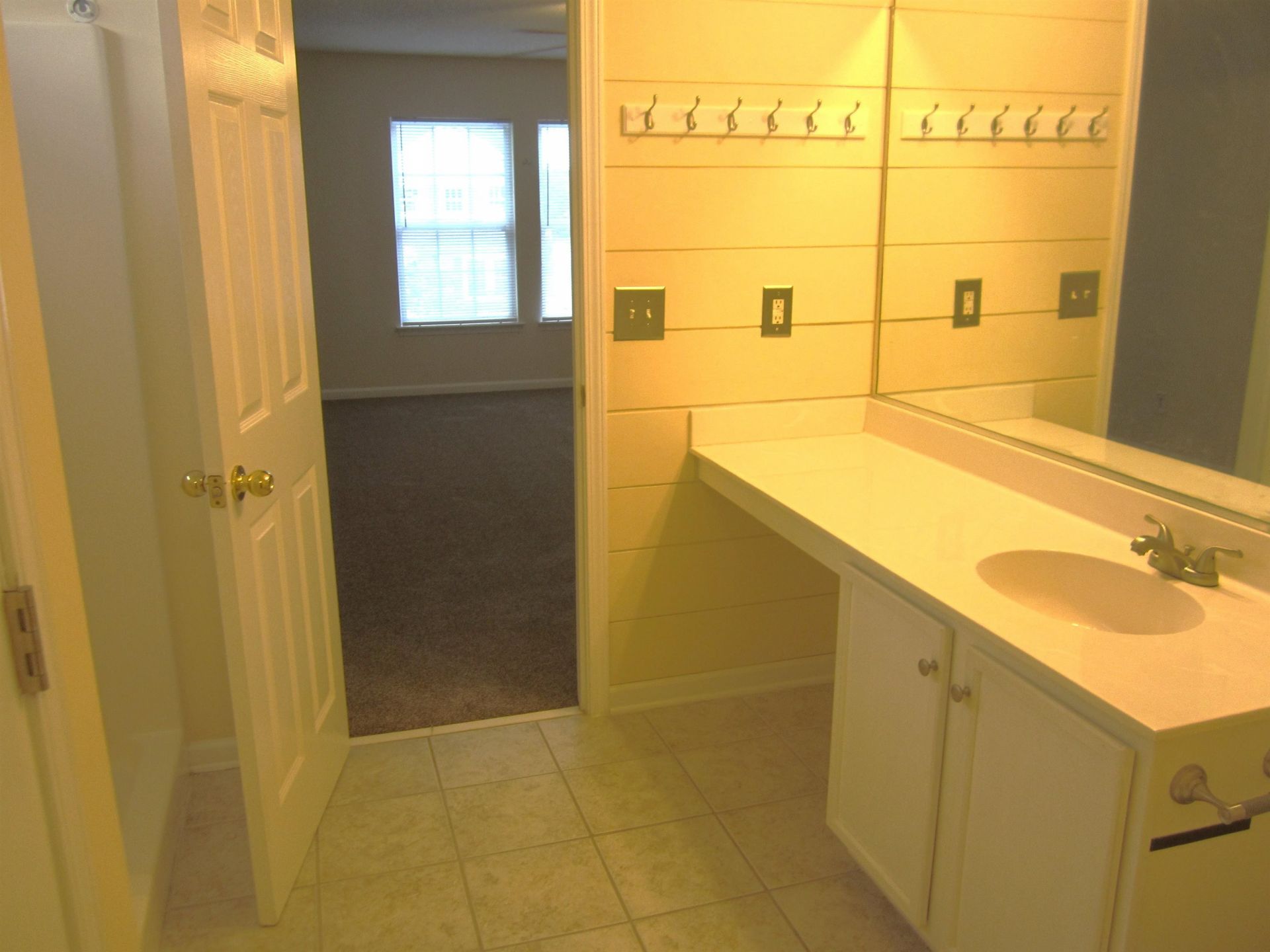 178 Tibton Circle Photo 14