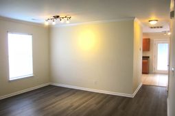 178 Tibton Circle photo 4