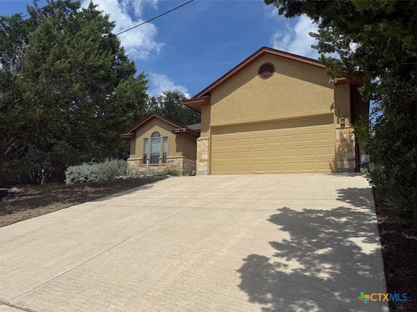 270 Delanoy Drive, Canyon Lake, TX 78133