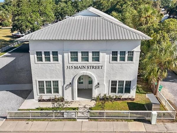 315 MAIN Street, Unit J, Bay St Louis, MS 39520