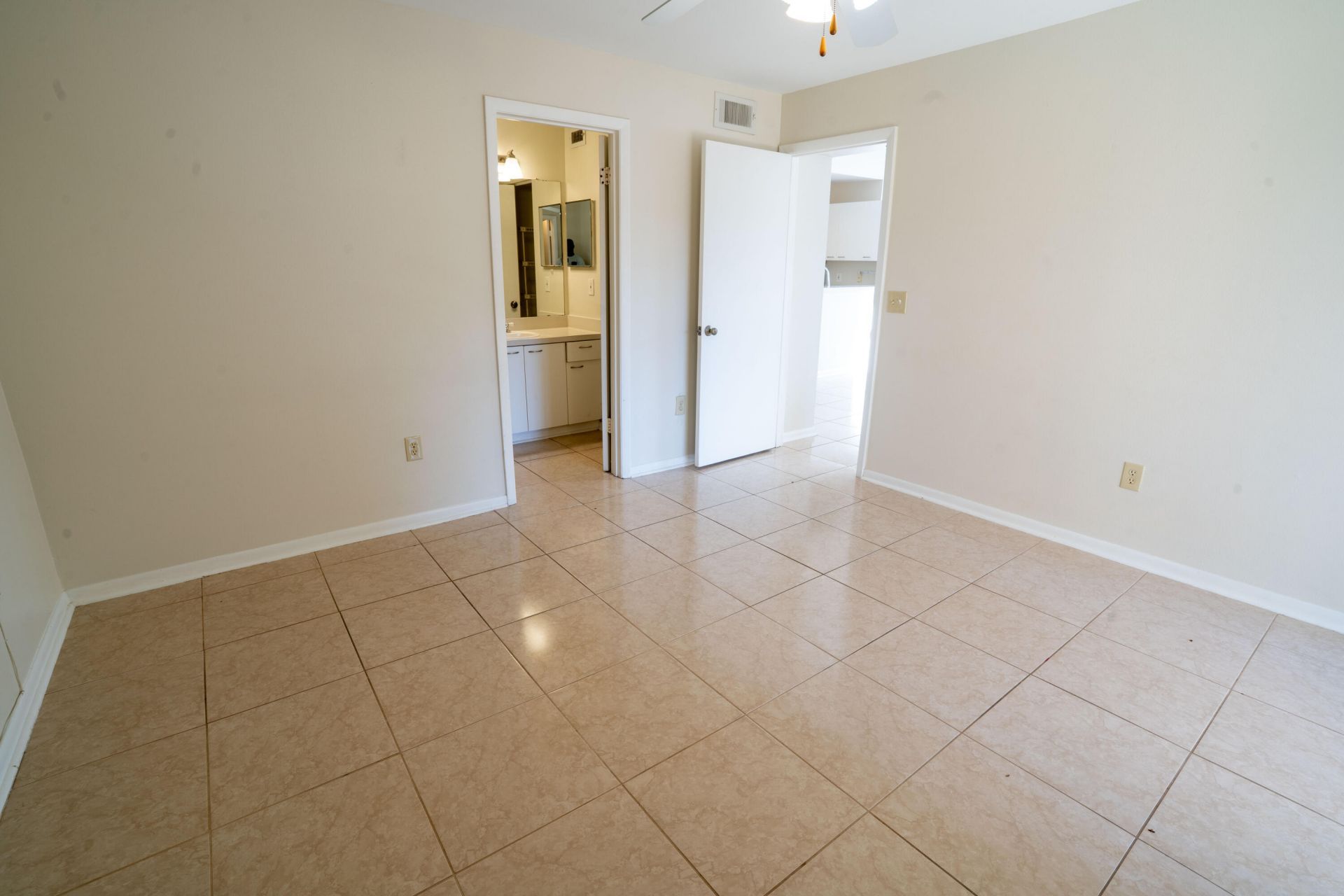 4791 Via Palm Lakes, Unit 1709, West Palm Beach, FL 33417 Photo