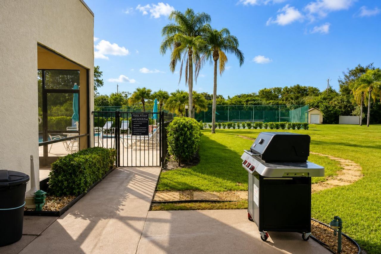 6940 SE Constitution Boulevard, Unit 203, Hobe Sound, FL 33455 Photo