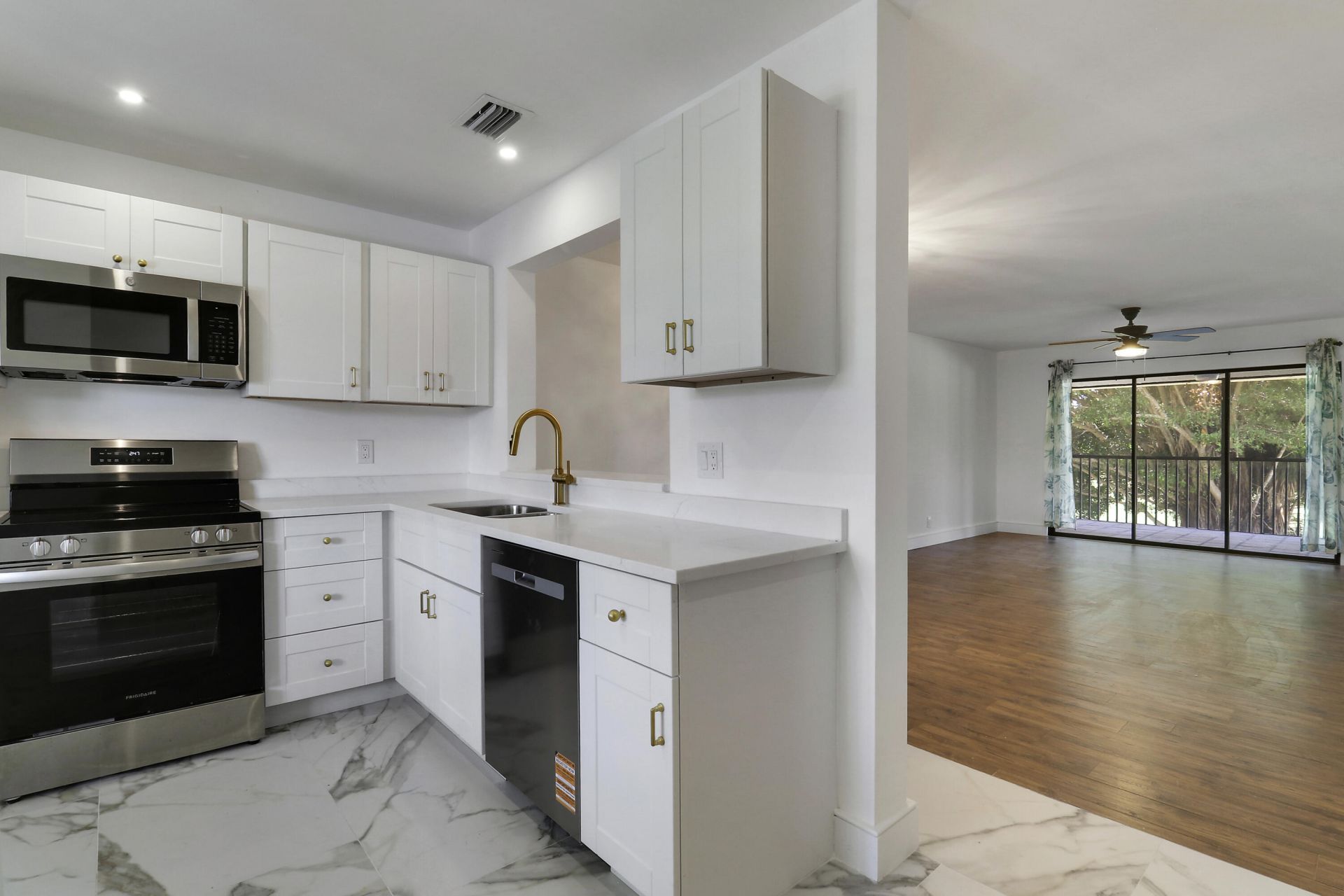6940 SE Constitution Boulevard, Unit 203, Hobe Sound, FL 33455 Photo