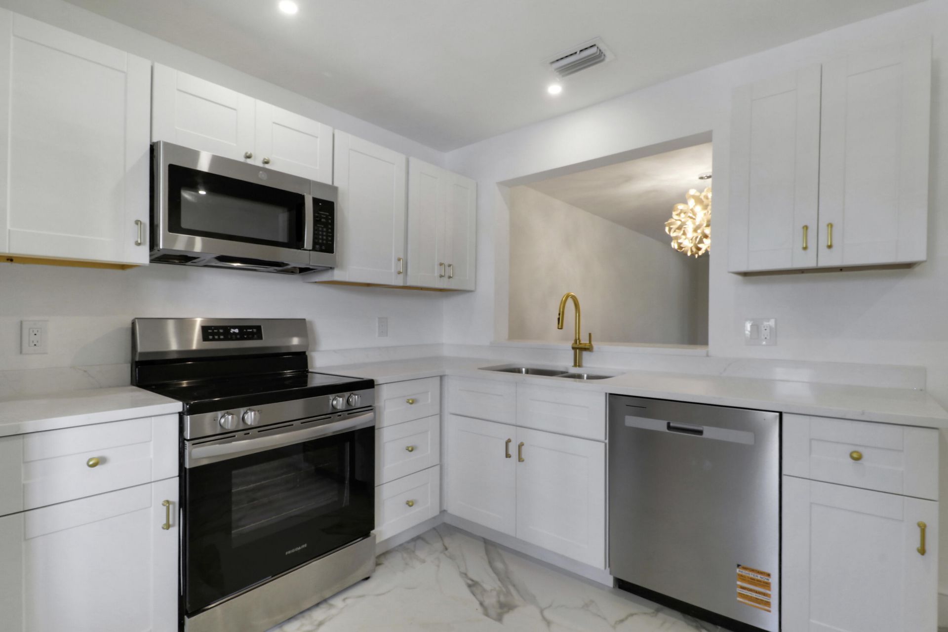6940 SE Constitution Boulevard, Unit 203, Hobe Sound, FL 33455 Photo