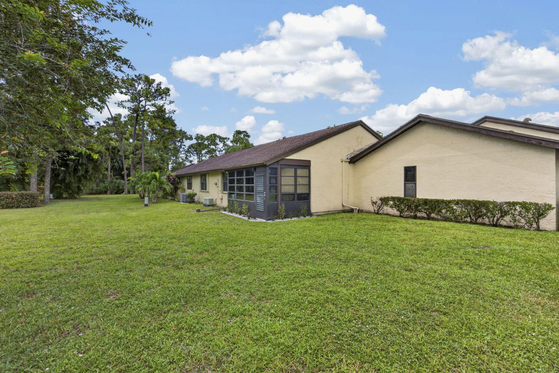 140 Karanda Court, Royal Palm Beach, FL 33411 Photo