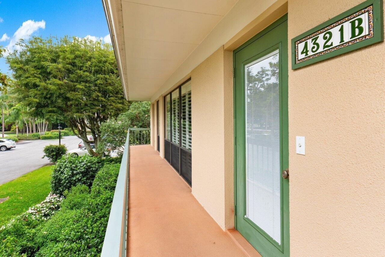 4321 B Quail Ridge Drive N, Unit Sandpiper, Boynton Beach, FL 33436 Photo
