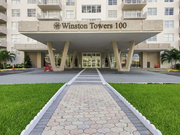 250 174th Street, Sunny Isles Beach, FL 33160