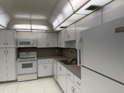 1904 S Ocean Dr , Unit 1107, Hallandale Beach, FL 33009 Photo