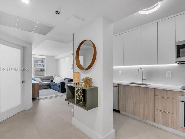 100 Lincoln Rd , Unit 539, Miami Beach, FL 33139