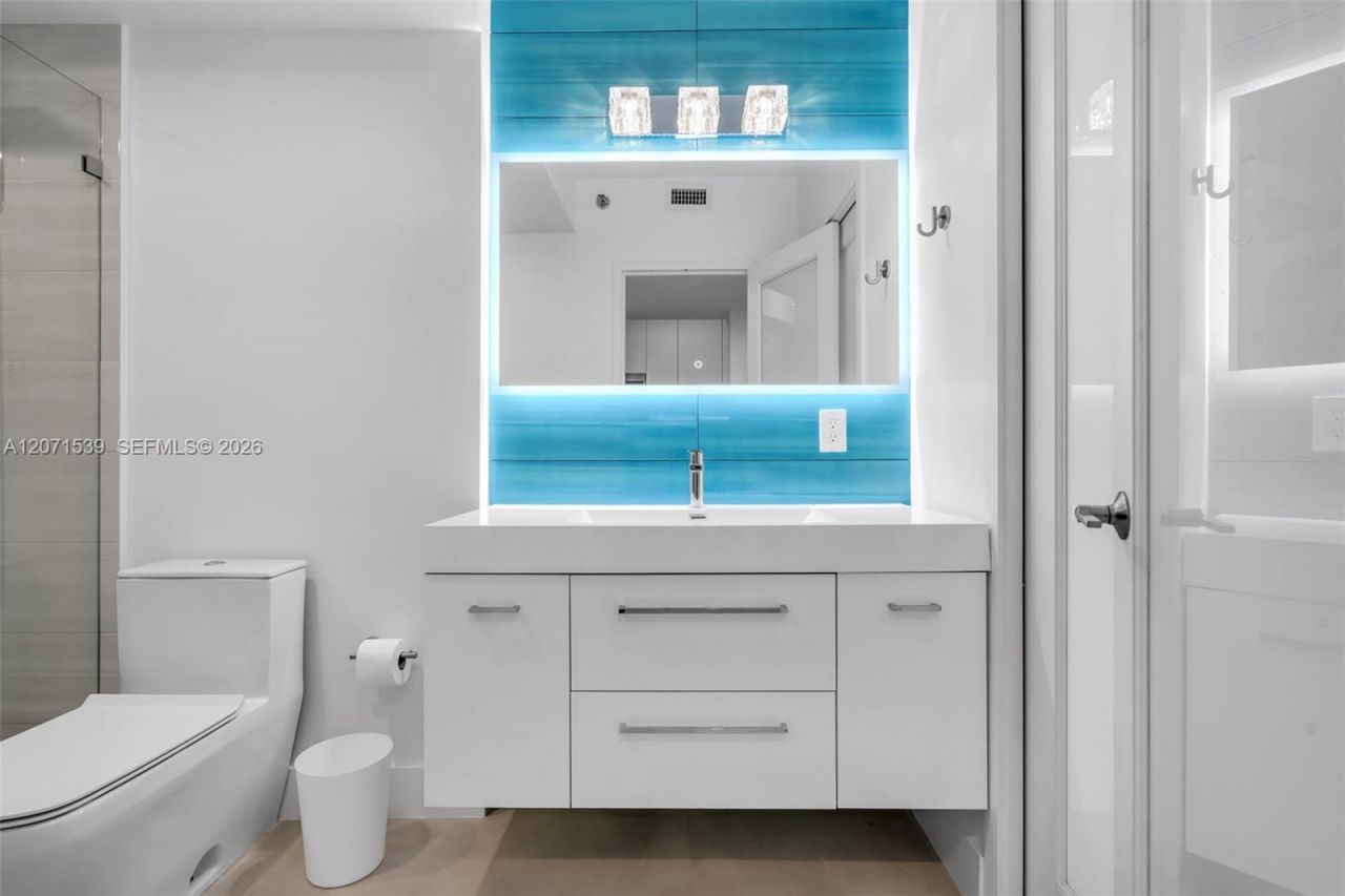100 Lincoln Rd , Unit 539, Miami Beach, FL 33139 Photo