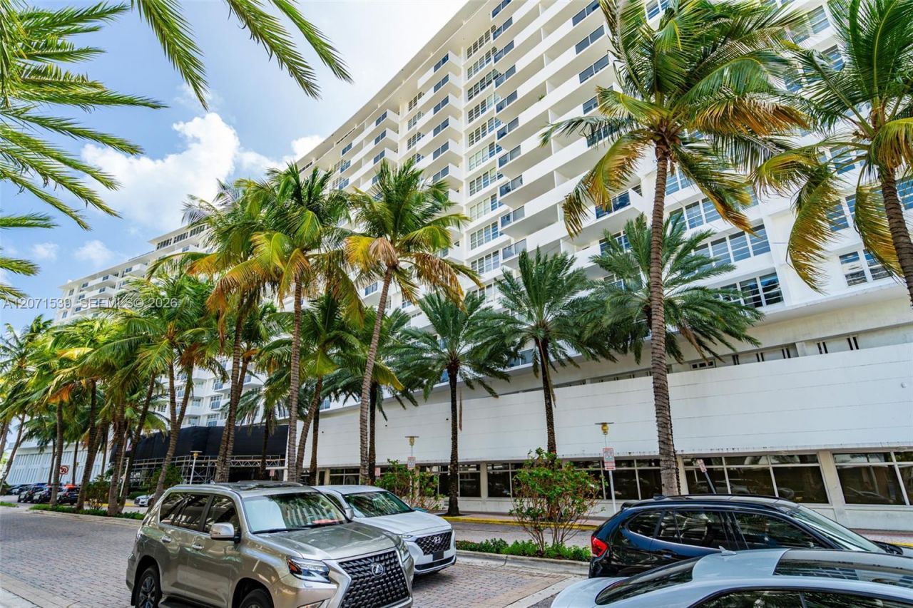 100 Lincoln Rd , Unit 539, Miami Beach, FL 33139 Photo