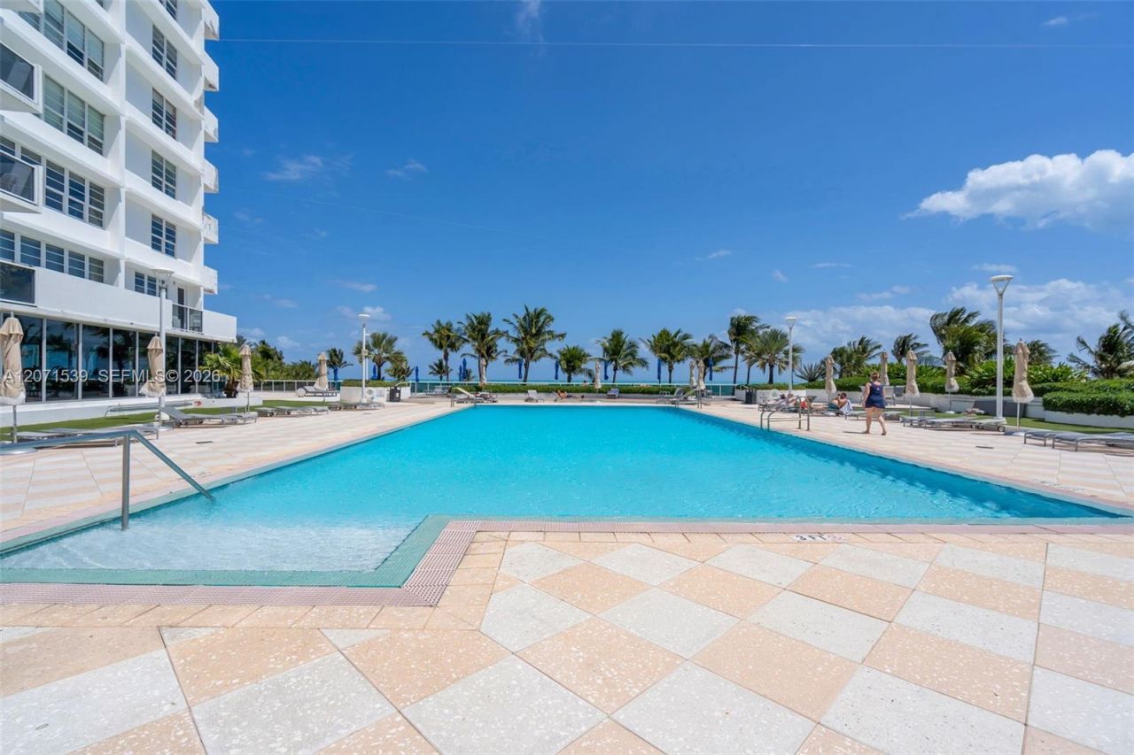 100 Lincoln Rd , Unit 539, Miami Beach, FL 33139 Photo