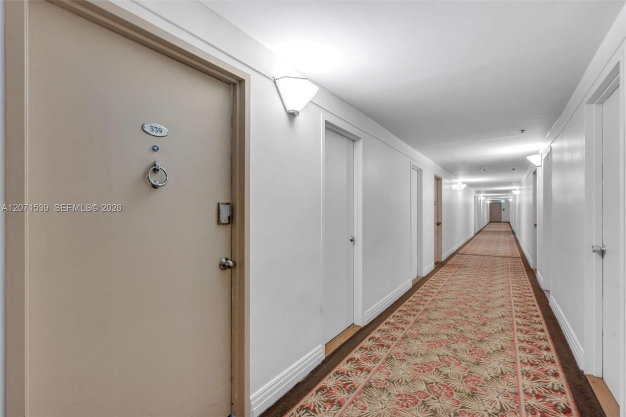 100 Lincoln Rd , Unit 539, Miami Beach, FL 33139 Photo