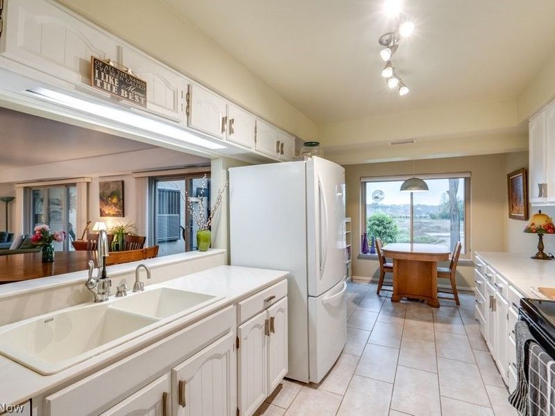 1012 Bunker Drive, Unit 106, Fairlawn, OH 44333 Photo 5