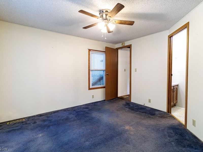 1229 Columbiana-Lisbon Road, Unit 103, Columbiana, OH 44408 Photo 18