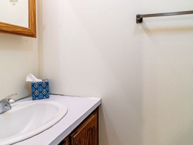 1229 Columbiana-Lisbon Road, Unit 103, Columbiana, OH 44408 Photo 21