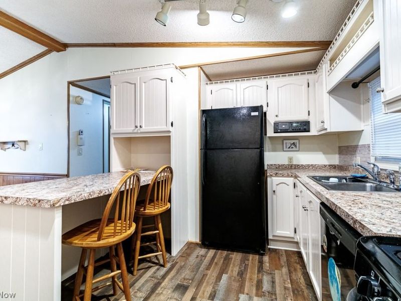 1229 Columbiana-Lisbon Road, Unit 103, Columbiana, OH 44408 Photo 7