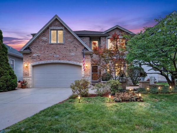 450 N Elm Avenue , Elmhurst, IL 60126