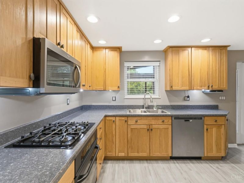 821 Greenmound Road, New Richmond, OH 45157 Photo 8