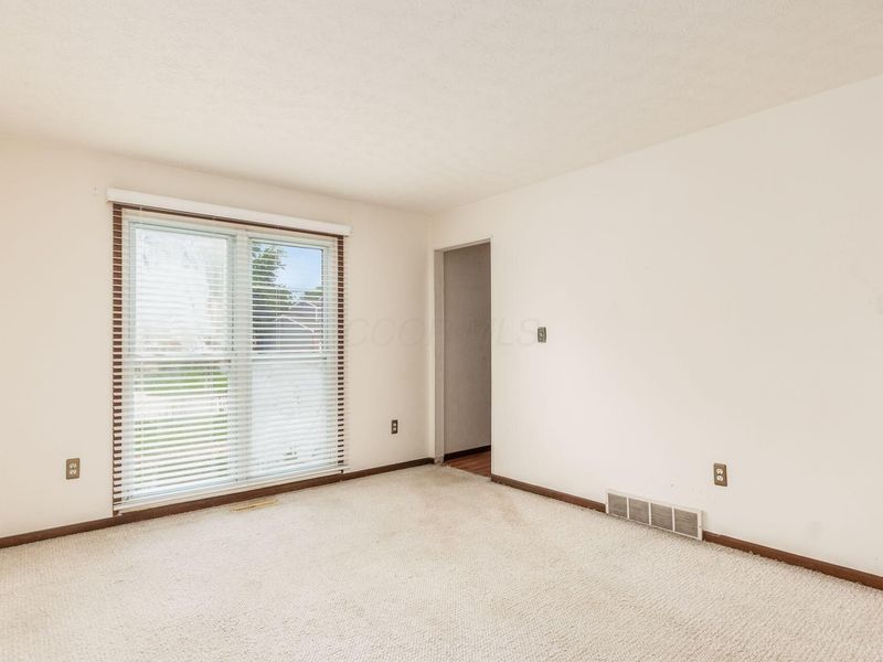 646 Darlene Place , Galloway, OH 43119 Photo 11