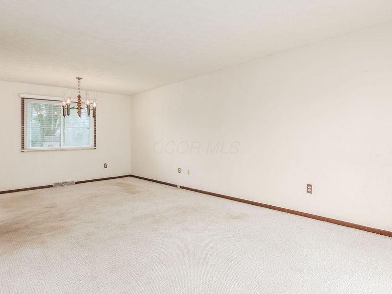 646 Darlene Place , Galloway, OH 43119 Photo 7