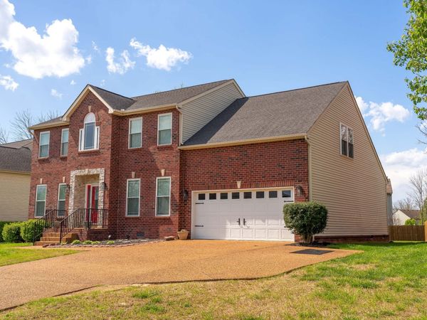 138 Grove Ln S, Hendersonville, TN 37075