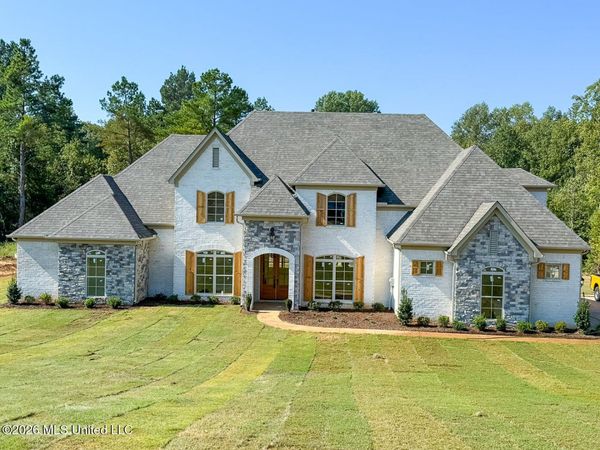 357 Poplar Lane, Holly Springs, MS 38635