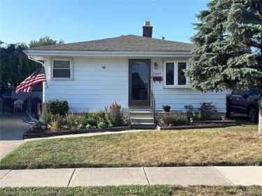 22829 Arcadia Street, St Clair Shores, Mi 48082