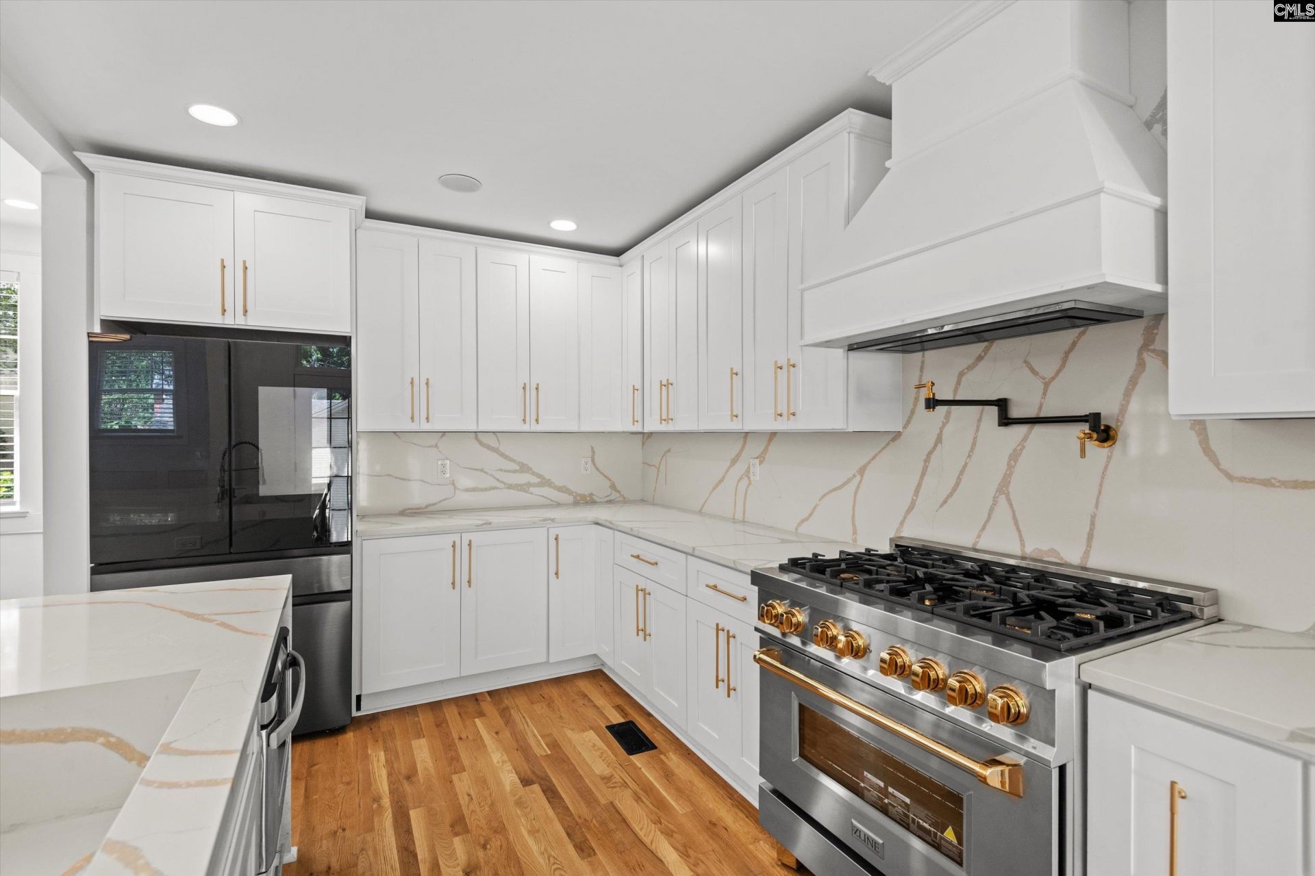 1731 Maplewood Drive Photo 9