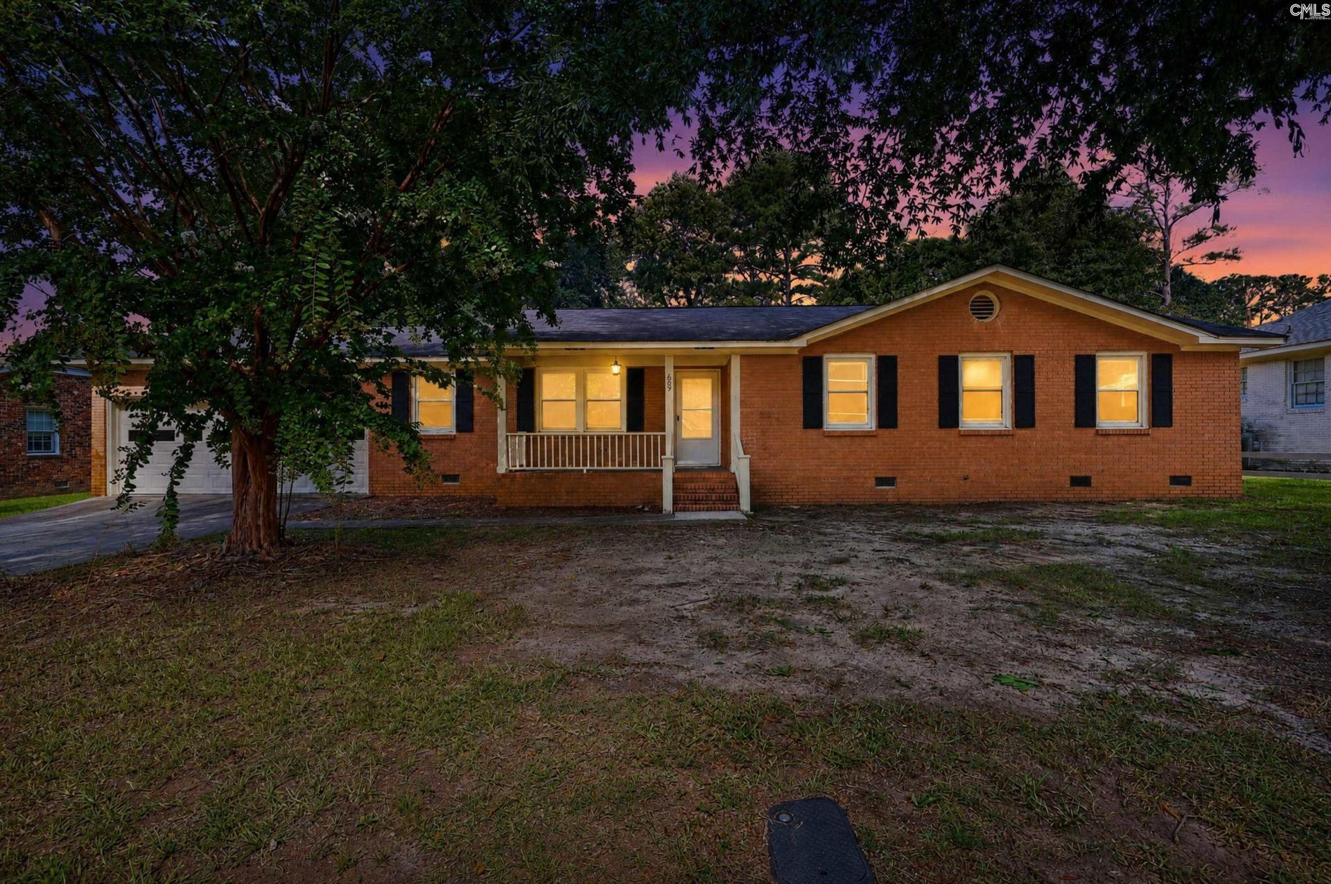 609 Westover Road Photo 9