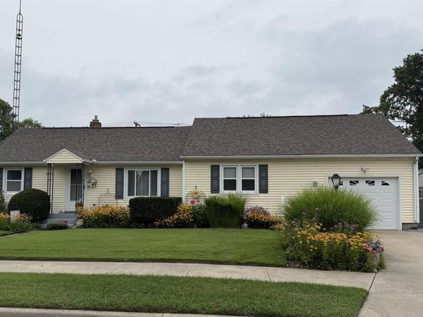 234 W La Salle Avenue, Mishawaka, IN 46545