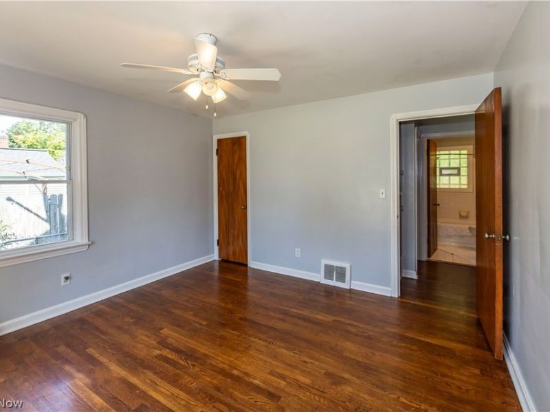1597 Bond Street, Akron, OH 44313 Photo 17