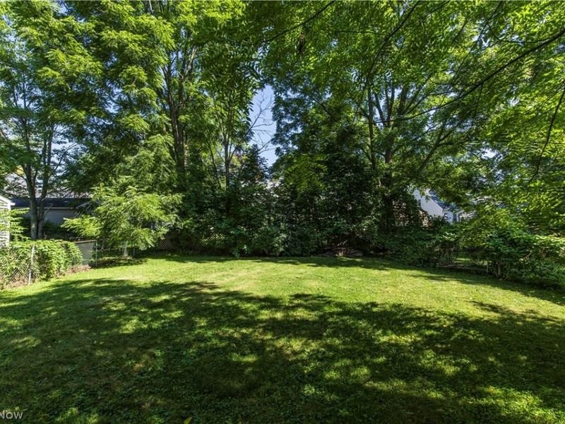1597 Bond Street, Akron, OH 44313 Photo 38